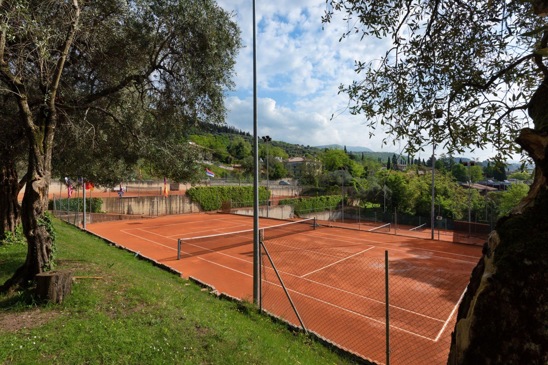 Sporthotel Olimpo Garda (Verona) Exterior foto