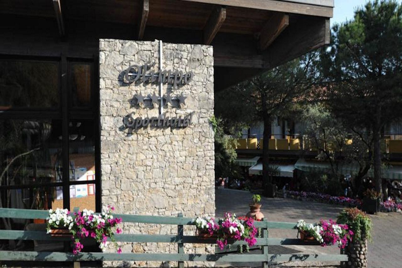 Sporthotel Olimpo Garda (Verona) Exterior foto